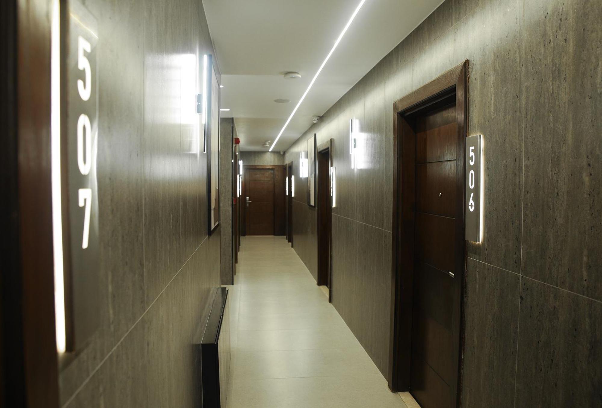 Spark Plaza Hotel Amman Bagian luar foto