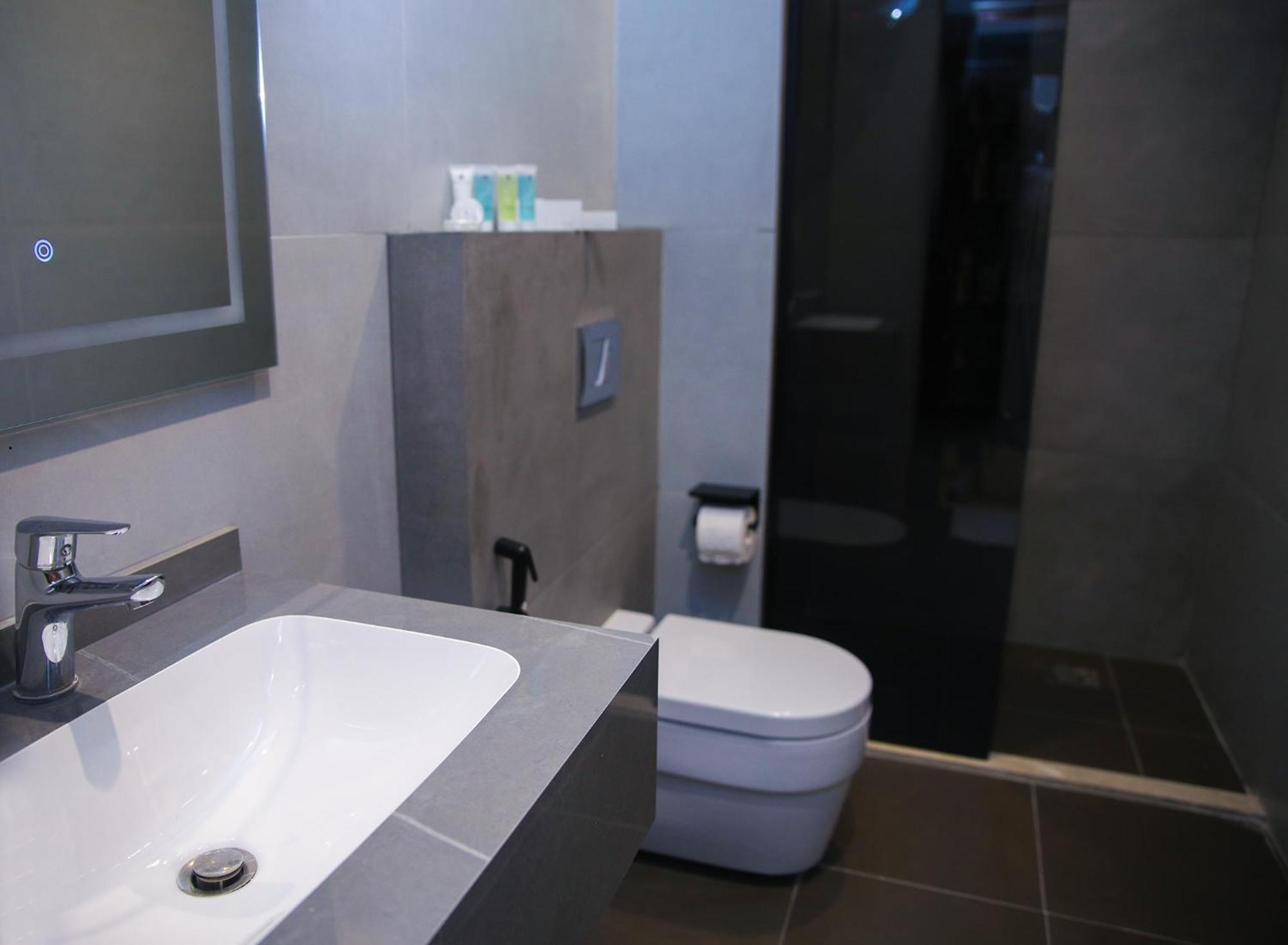 Spark Plaza Hotel Amman Bagian luar foto