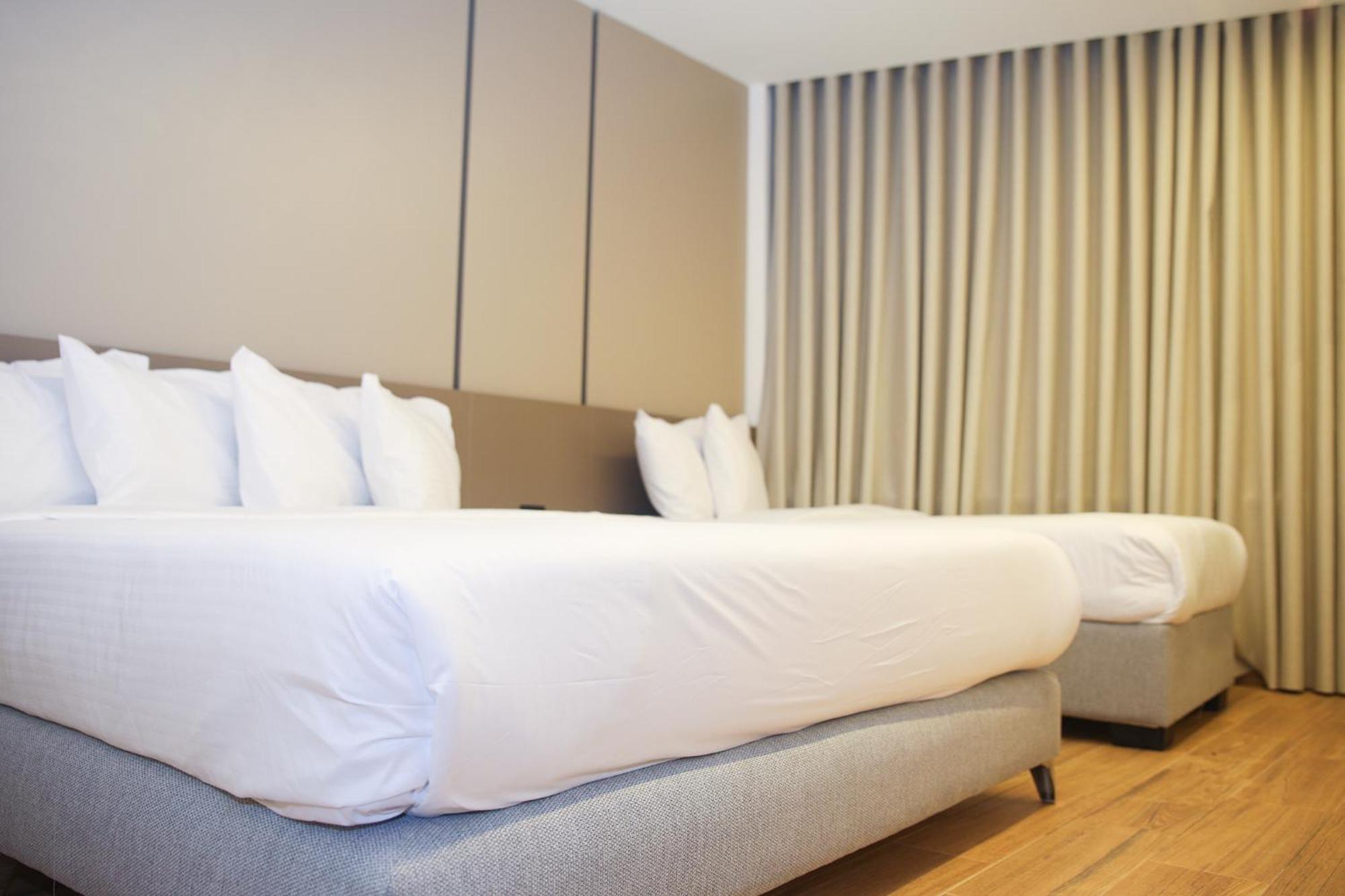 Spark Plaza Hotel Amman Bagian luar foto
