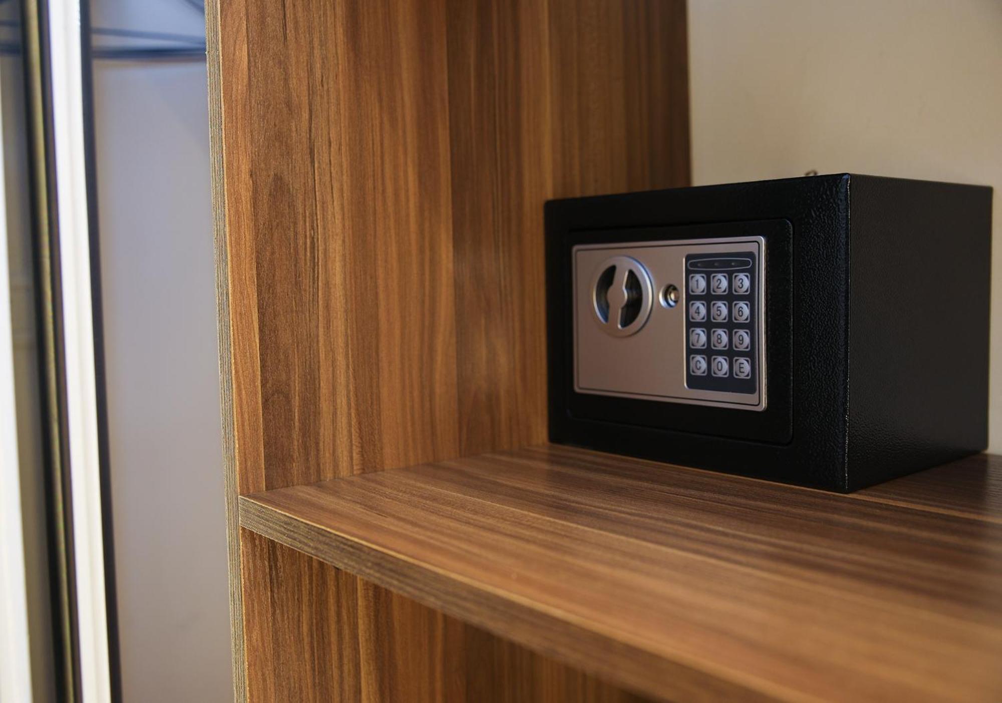 Spark Plaza Hotel Amman Bagian luar foto